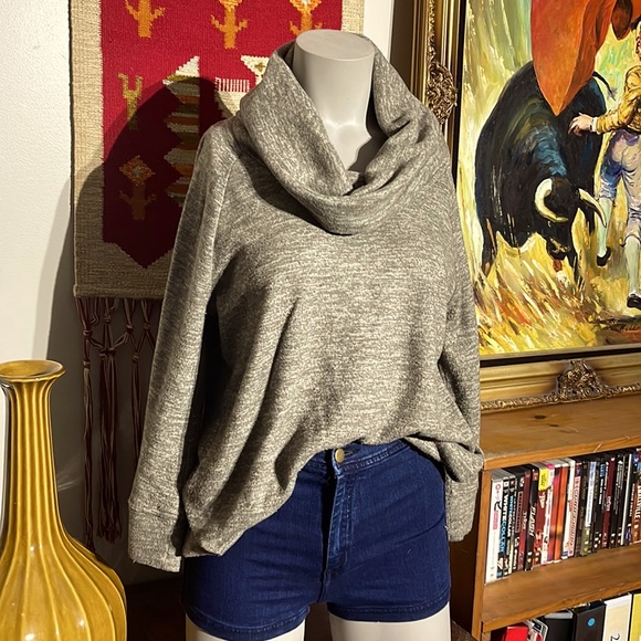 Cable & Gauge cowl neck knit. Medium - Picture 1 of 7